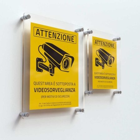 Targa videosorveglianza in plexiglass da parete con distanziali